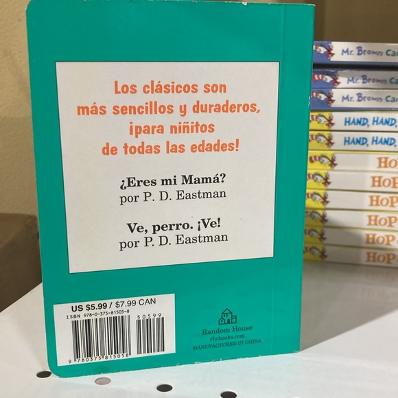 Eres mi mama? Board Book - Picture 2 of 2